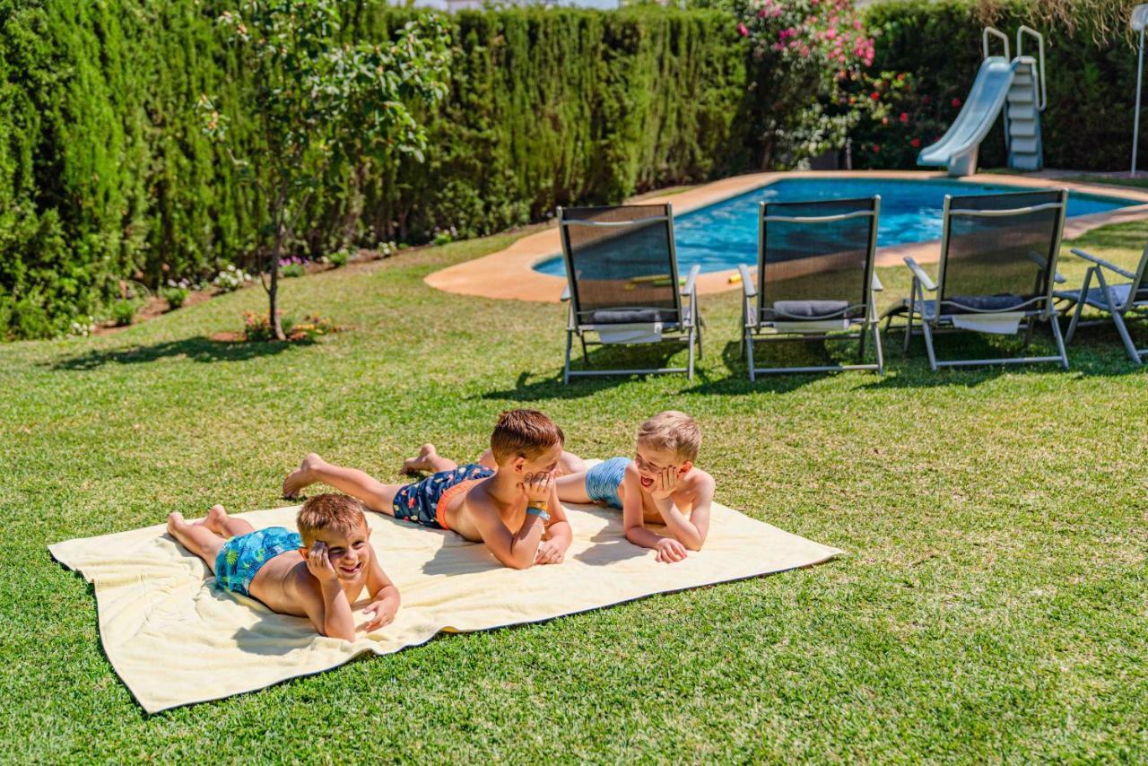 Lirios Village Marbella Bagian luar foto